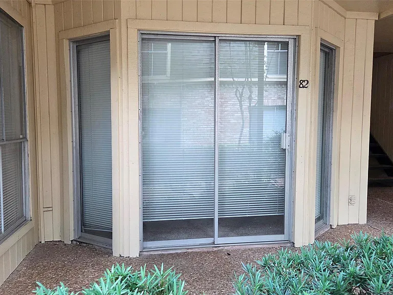 800 Post Oak Blvd #82 — Photo 3