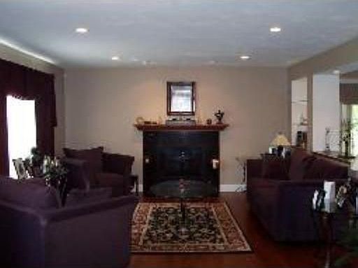 3rd image of 16 Heritage Dr