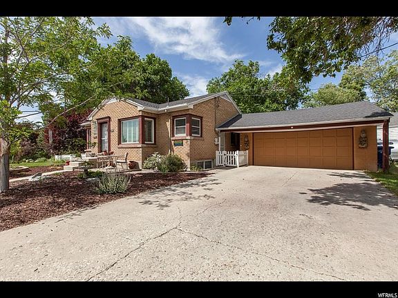 3rd image of 1859 E Siggard Dr