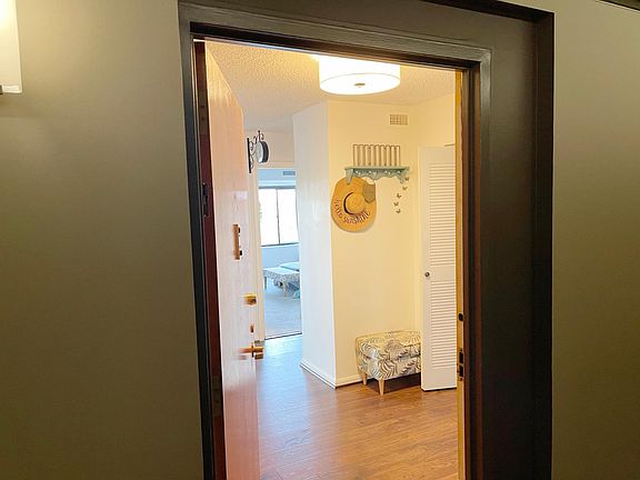 5th image of 3800 Powell Ln APT 1020