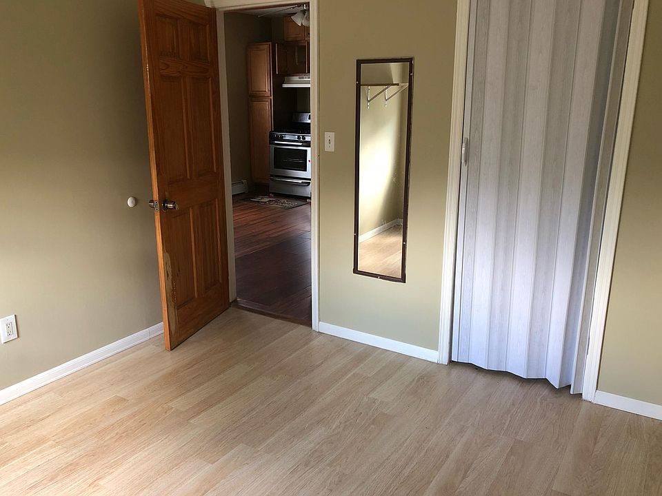 1st image of 2338 124th St #2FLOOR