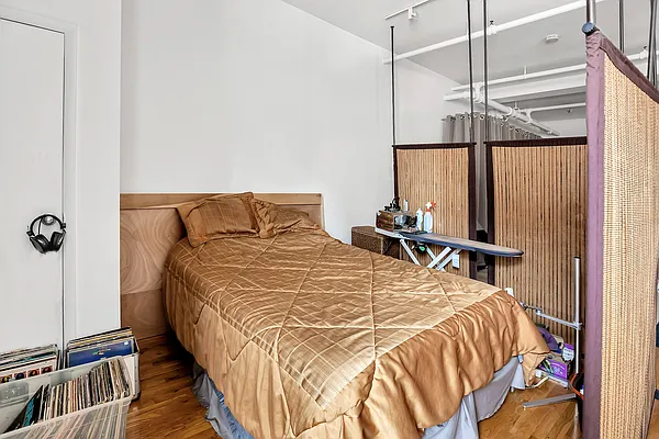 Rented by Corcoran | media 9