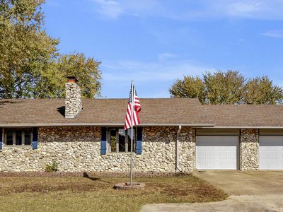 2025 E Camorene Street, Springfield, MO, 65803