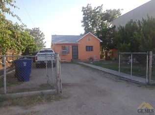 411 Dolores St, Bakersfield, CA 93305