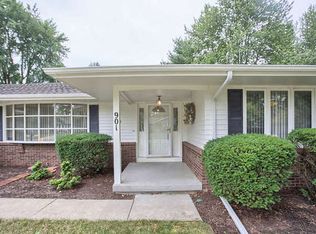 901 Kent Dr, Champaign, IL 61821