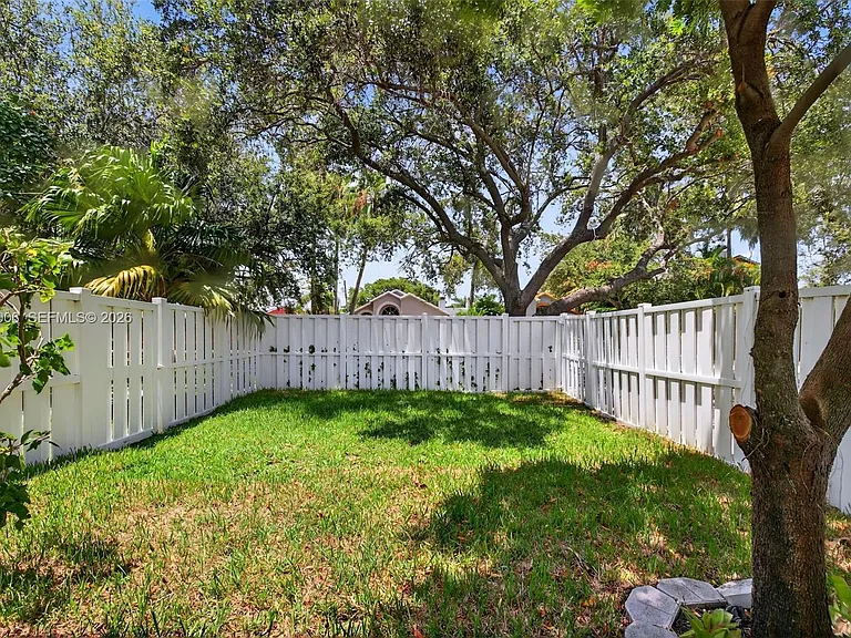 608 SW 15th St — Photo 51