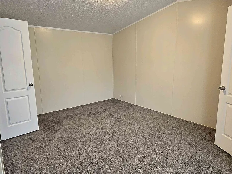 709 N Collins Fwy #129 — Photo 26
