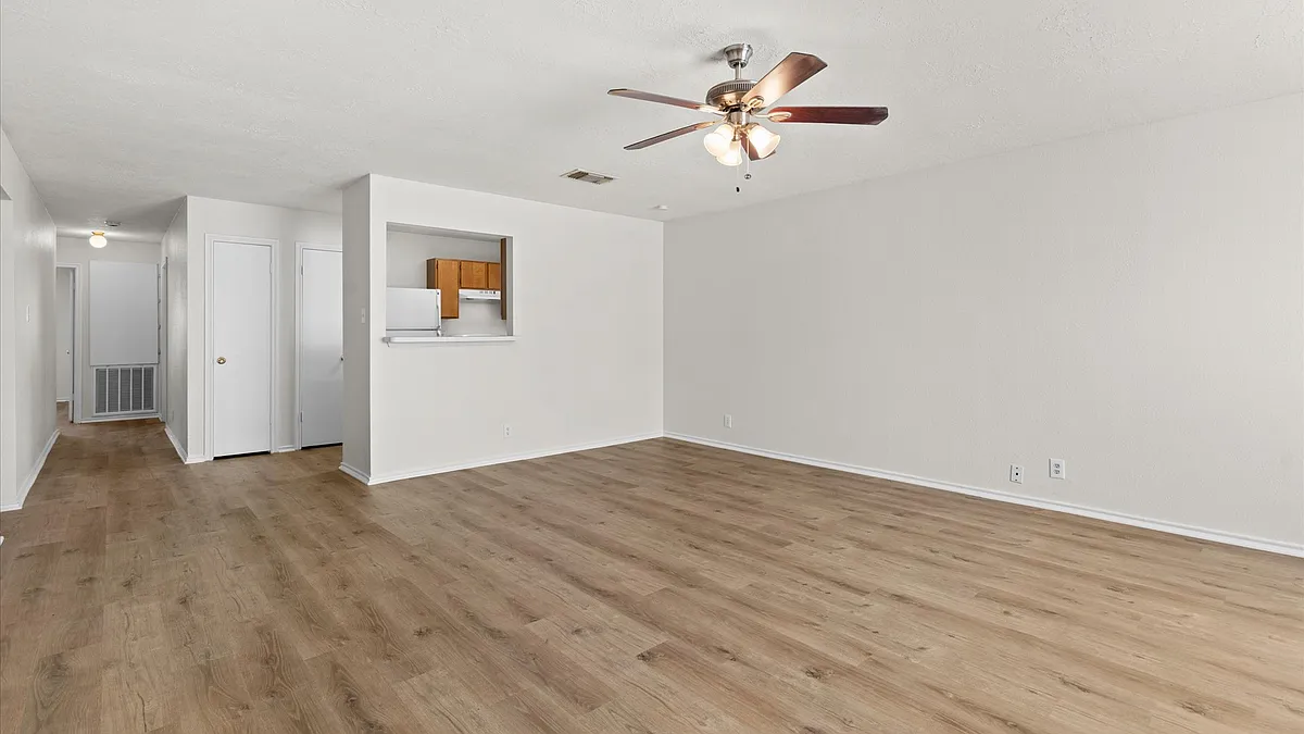 Building Photo - 9575 Celine Dr