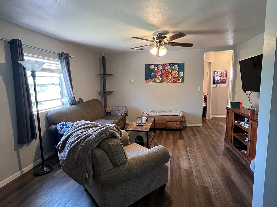 1st image of 1009 S Kansas Ave #301
