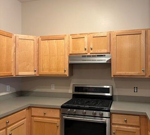 5th image of 2245 S Main St