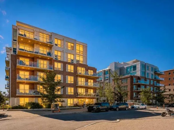 63 N Inglewood Park SE #315, Calgary, AB T2G 1B7