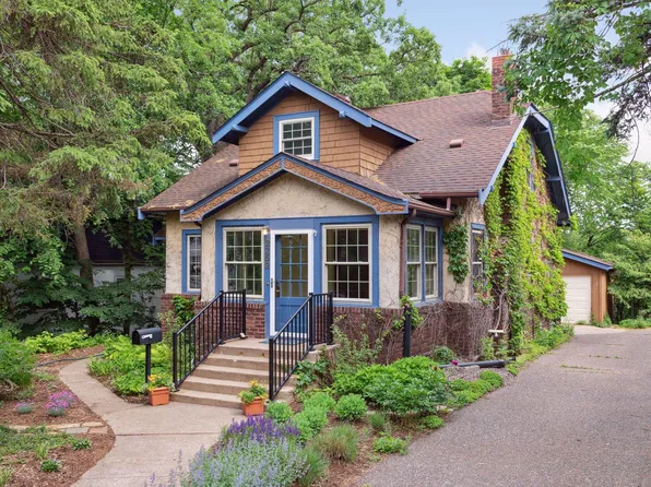 2252 Commonwealth Ave, Saint Paul, MN 55108