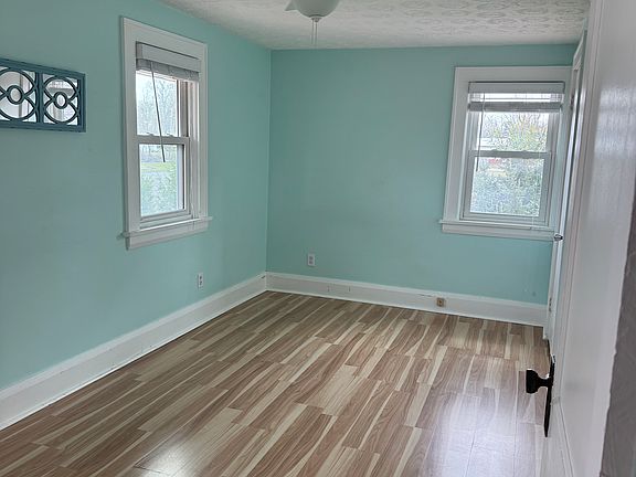 5th image of 11875 Market St #1/2