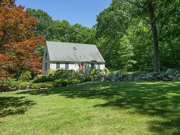 2nd image of 240 Ice Pond Rd