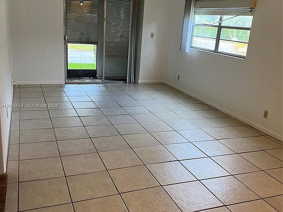 4th image of 4116 NW 88th Ave APT 104