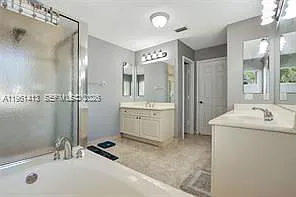 4450 Banyan Trails Dr — Photo 28