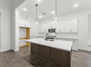 402 NE Wild Peach Poin, Wylie, TX 75098