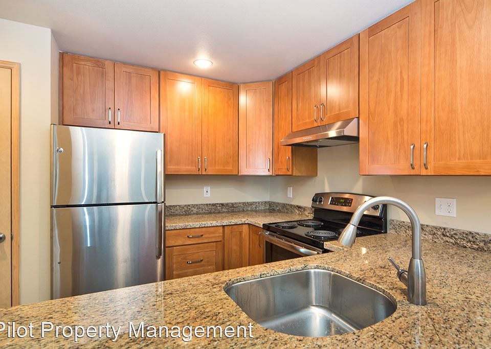 1st image of 11121 NE 128th St #G-101