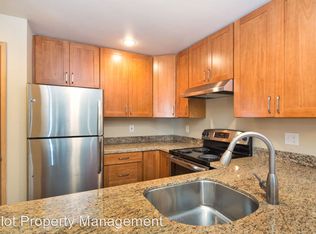 11121 NE 128th St #6576054, Kirkland, WA 98034