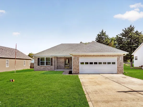 156 Patriots Lndg, Fillmore, IN 46128