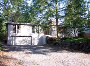 4709 W Tapps Dr E, Sumner, WA 98390