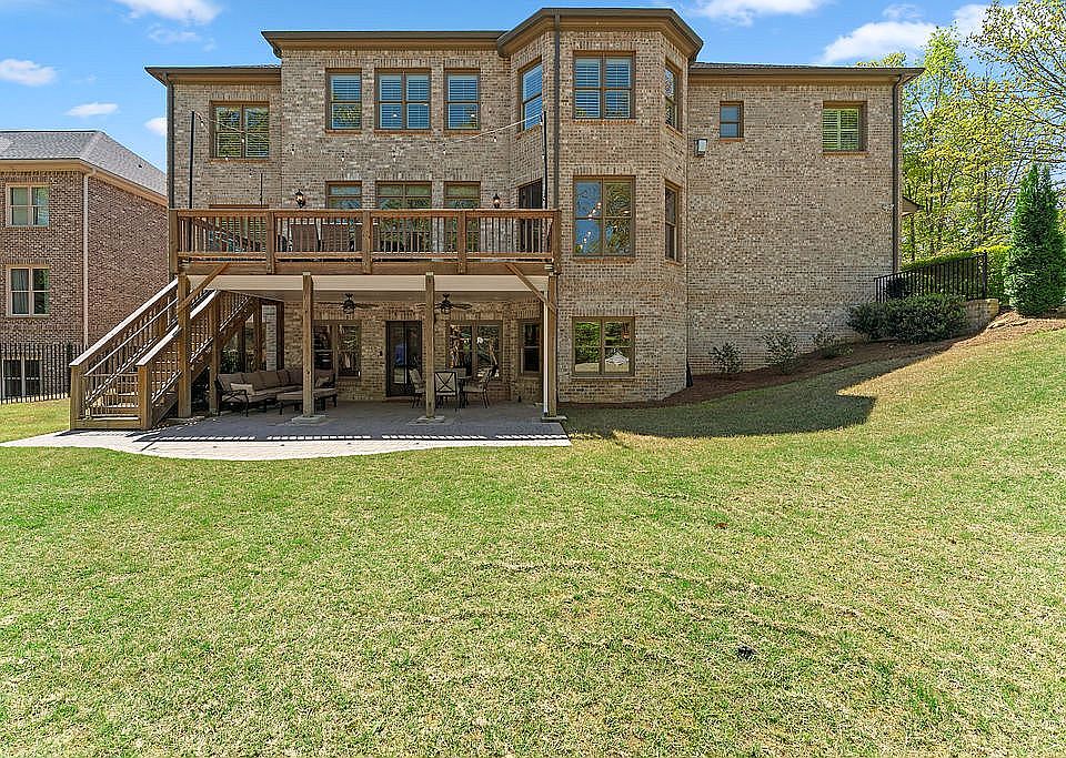2nd image of 2433 Hembree Dr