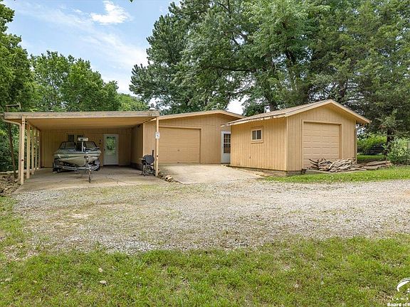 3rd image of 10808 Perry View Dr