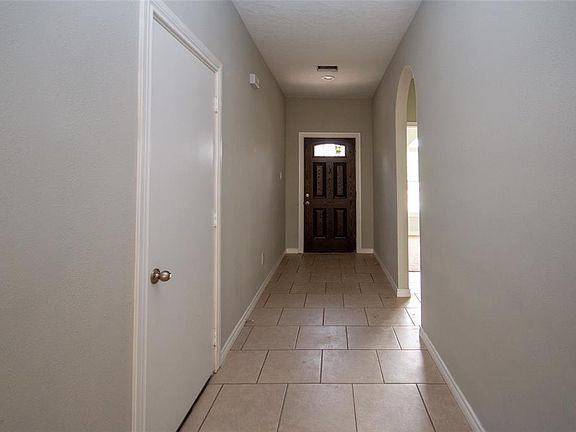 4th image of 5727 Glenhurst Dr