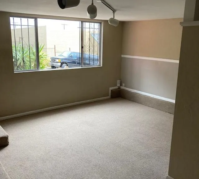 3506 Columbia St #B — Photo 5