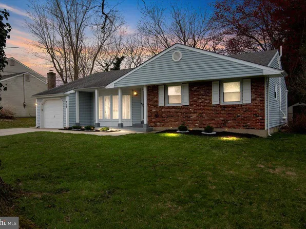 322 Royal Oak Ave, Cherry Hill, NJ 08002