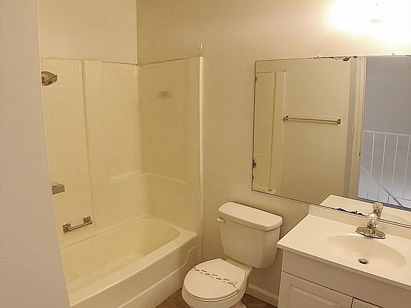 5th image of 3425 Highwood Ct APT 144