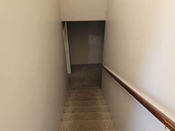 703 S Prairie Ave #A