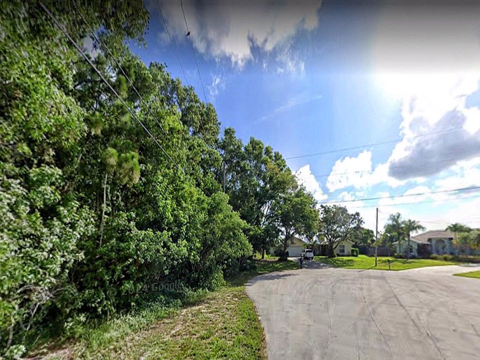 2nd image of 6725 NW West Rasp Ct