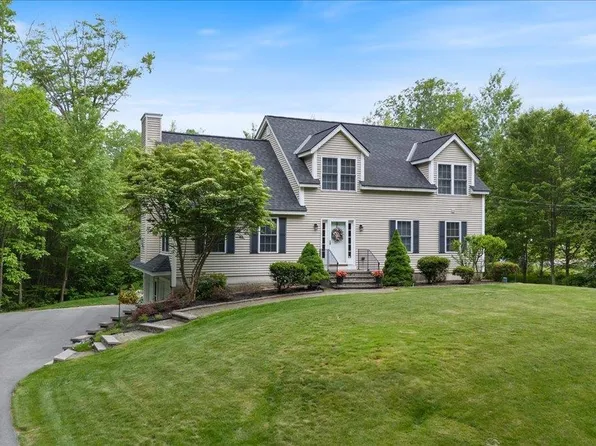 17 Hastings Drive, Hampstead, NH 03841