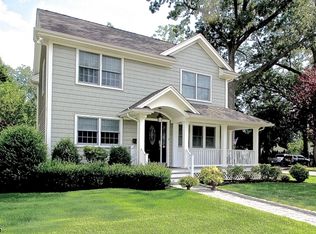 32-02 Nicholson Dr, Fair Lawn, NJ 07410