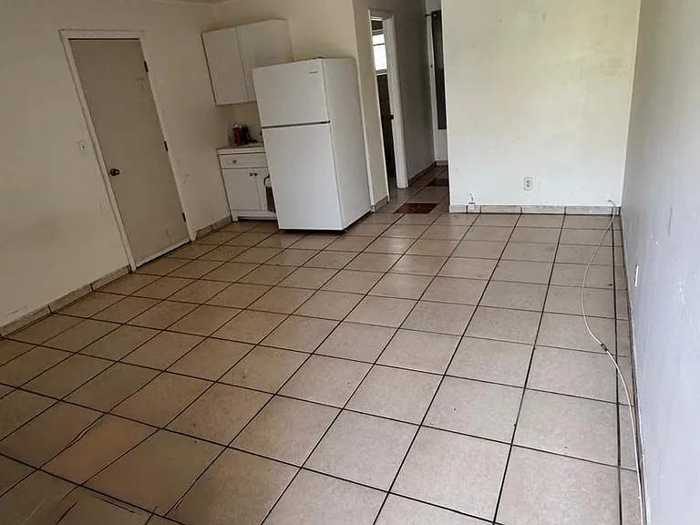1132 NW 5th Ct #3 — Photo 7