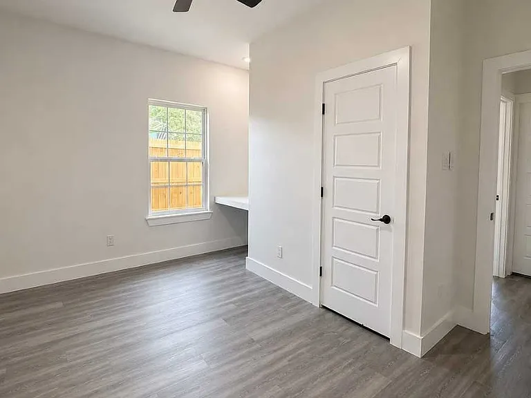 2224 Hercules Dr — Photo 19