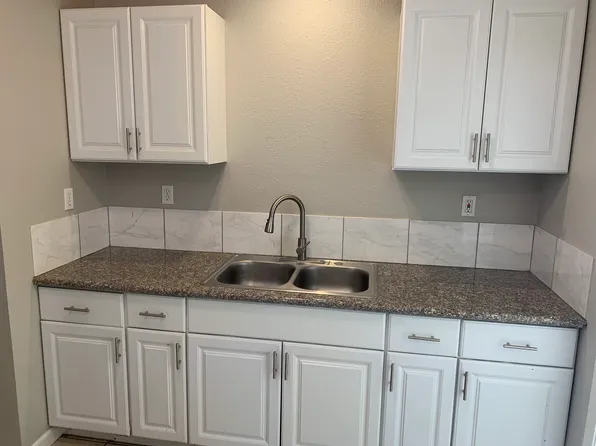 (undisclosed Address), Modesto, CA 95351
