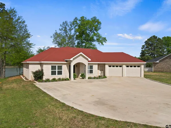 395 Pvt Rd #2367, Mount Pleasant, TX 75455