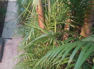 817 NE 5th St, Hallandale, FL 33009