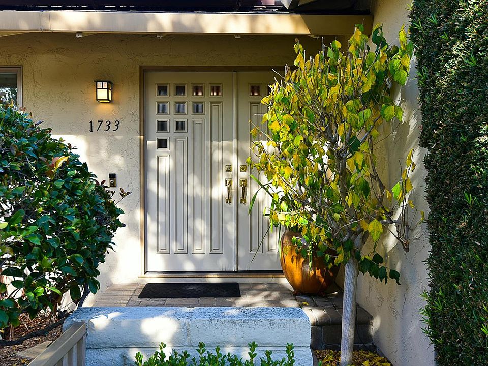 2nd image of 1733 Joel Way