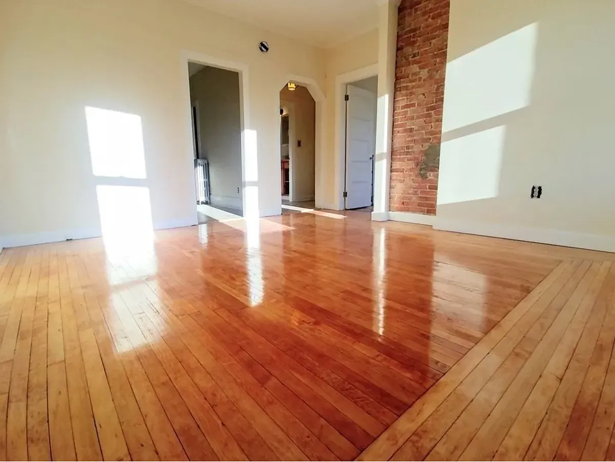 Building Photo - 14 Glenwood Ave #2
