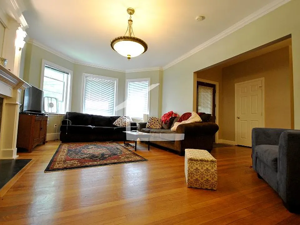 39 Addington Rd #6U