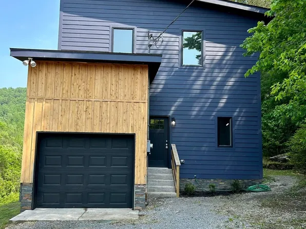 921 Long Branch Rd, Lancaster, TN 38569