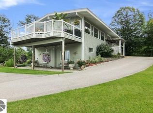 2324 Five Mile Rd, Traverse City, MI 49686