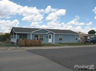 204 Holland Dr, Evanston, WY 82930