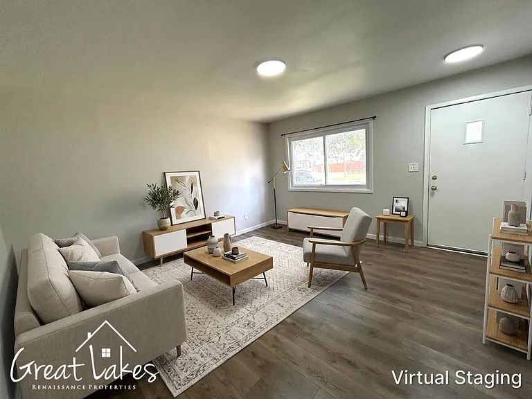 20797 Gentner St — Photo 2