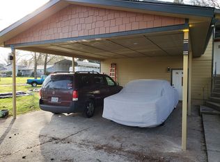 31846 Lawrence St, Lebanon, OR 97355