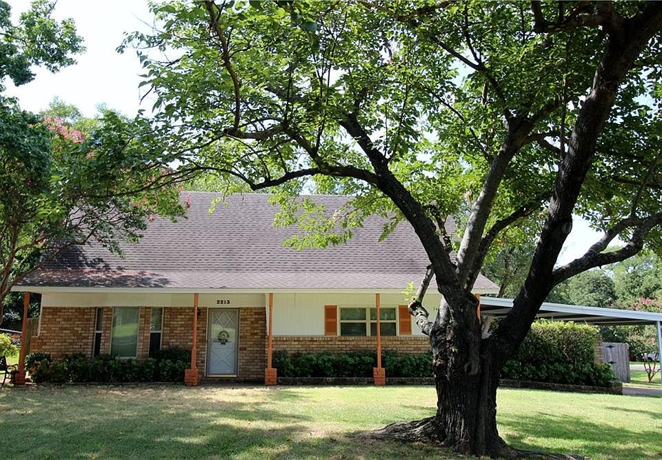 1st image of 2213 Ingleside Dr