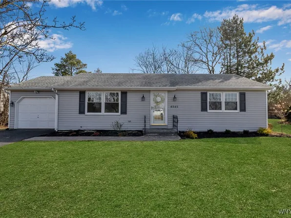 4545 Creek Rd, Lewiston, NY 14092